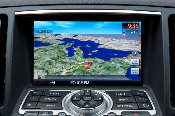 Головные устройства Nissan с навигацией