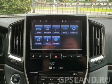 Установка навигационного блока CarSys NaviBox 10 LCRi на Android 10 для Toyota Land Cruiser 200
